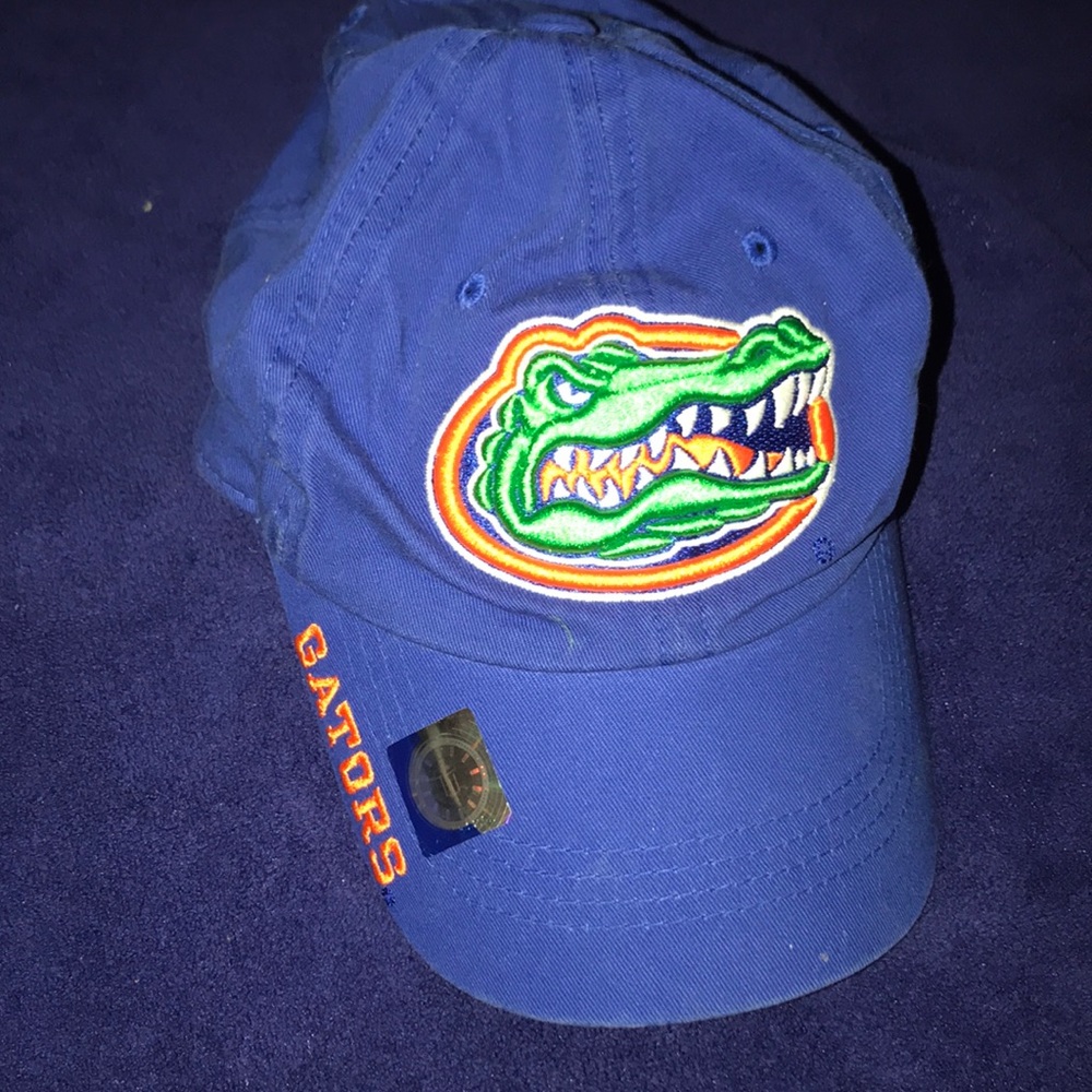 Gator hat